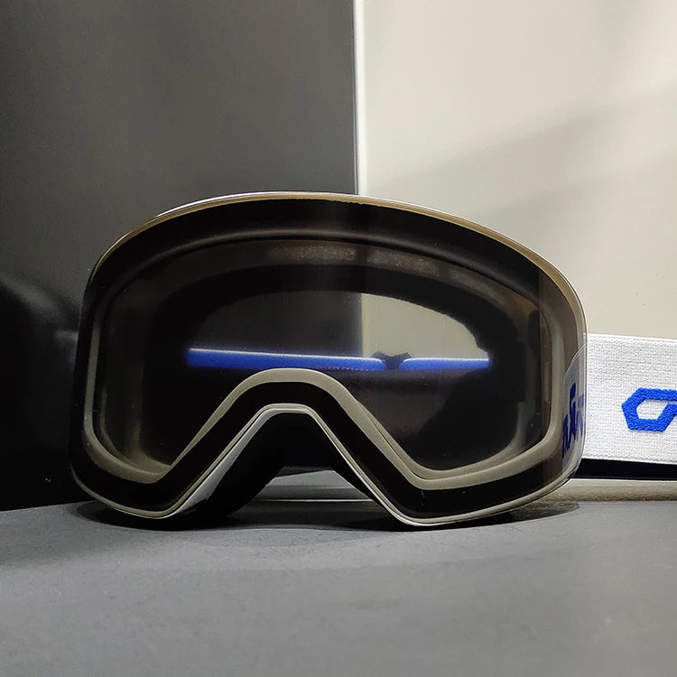Yijia Optical Wholesale Cylindrical Lens Magnetic Ski Glasses Man Women Anti Fog 100% UV Protection Snowboard Snow Skiing Goggle