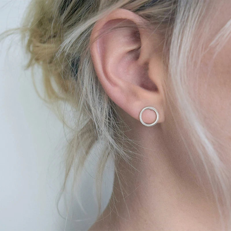 EManco Korean Fashion Round Stud Earrings Stainless Steel Jewelry Wholesale