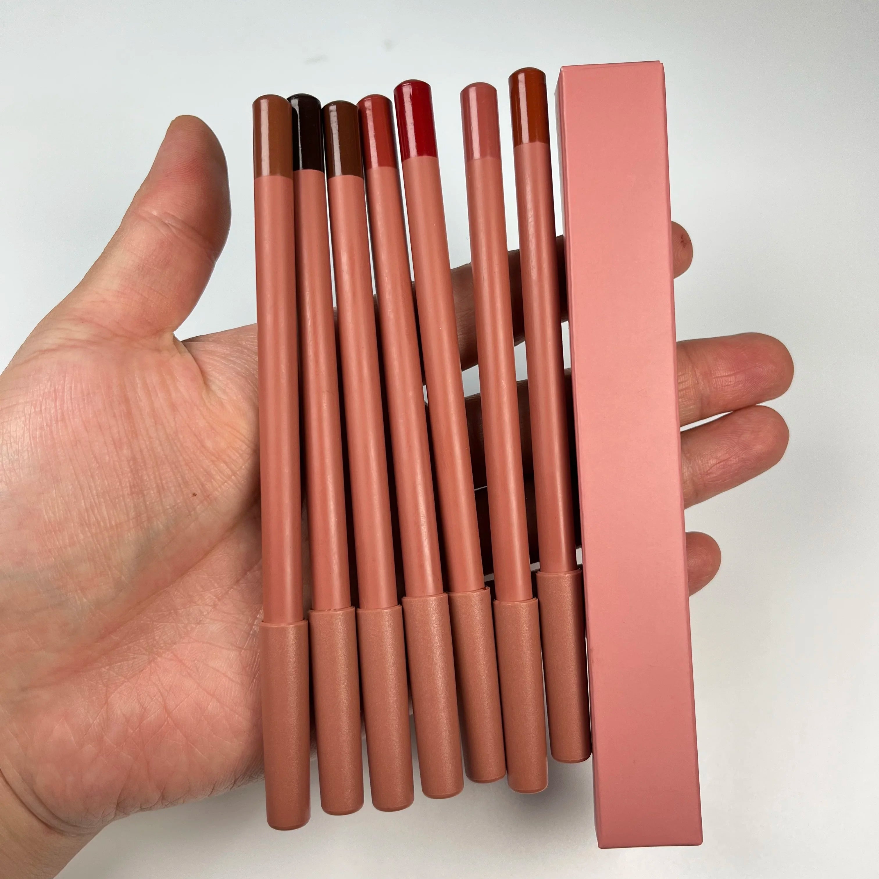 Wholesale Retractable Lip Liner Vegan Waterproof Long Lasting Brown Creamy Lip Liner Private Label