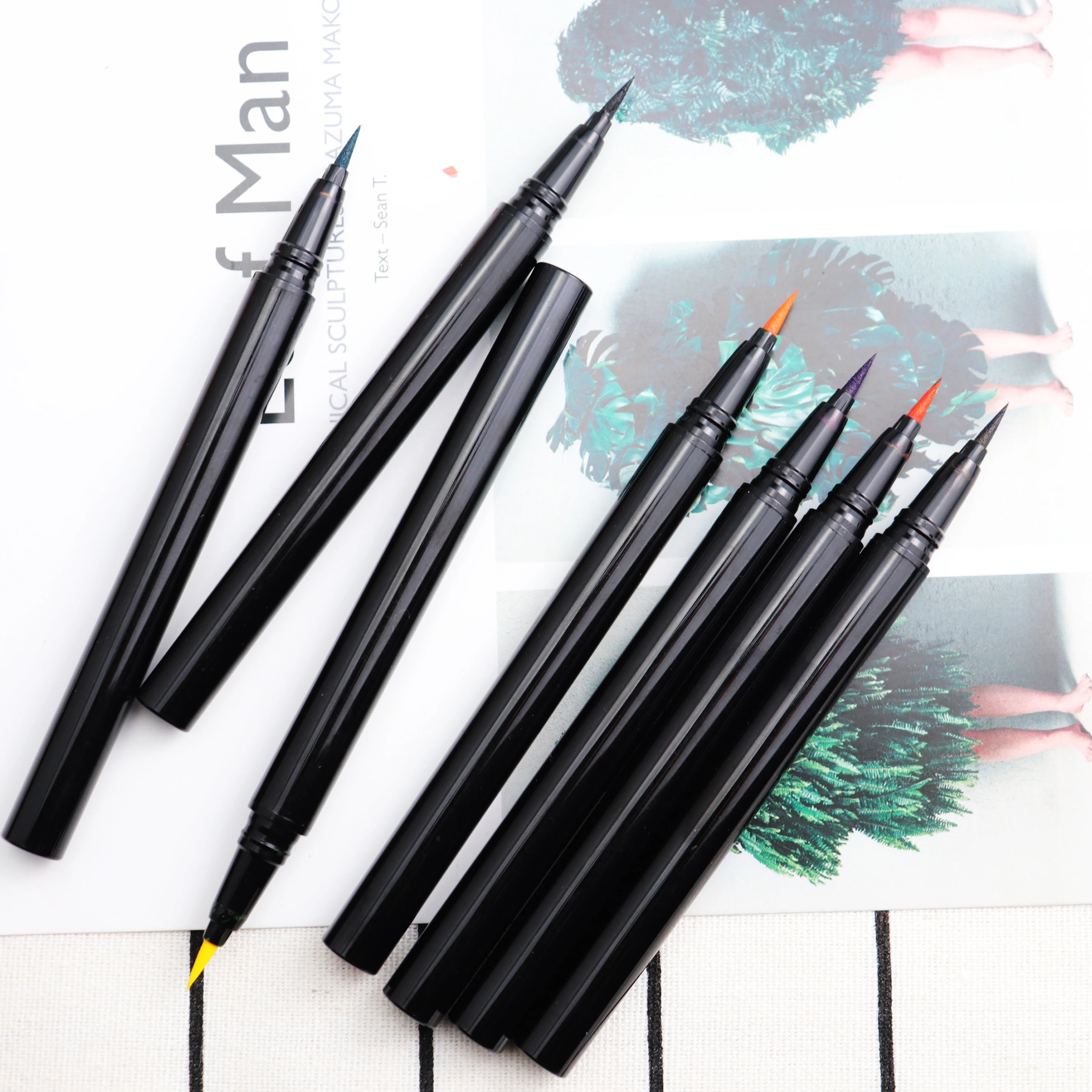 High Purple Glitter Waterproof Liquid Eyeliner Pen Pencil Long-Lasting Neon Eye Color Factory Wholesale Beautiful Mineral Box