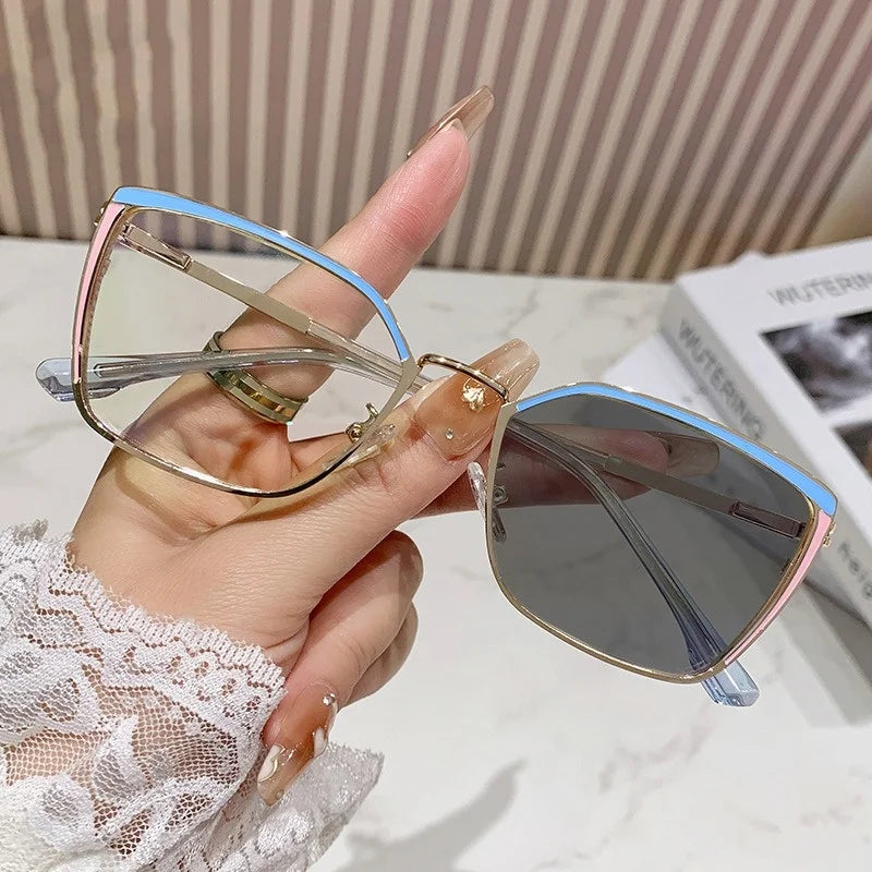2025 Classic Women Metal square Eyeglasses Oversized Photochromic Anti Blue Light Glasses Frame
