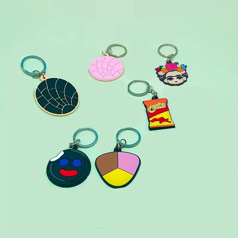 Newest Designer Kids Birthday Fans Souvenir Car Key Pendant Keyrings Various Styles in Rubber Material