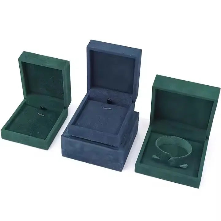 Beige Personalized Jewelry Packaging Velvet Box for High End Chain Necklace Women Pendant Fashion Jewelry Empty Packing Boxes