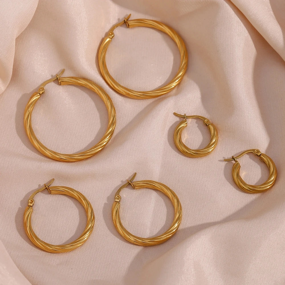 Drop Shipping Croissant Texture Hoop Earring Tarnish Free 18k Gold Plated Stainless Steel Ladies Earrings Women Jewelry