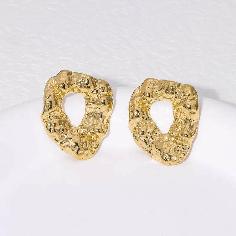 Beimai OEM 18K Gold-Plated Trendy Irregular Hammered Stainless Steel Stud Earrings for Weddings