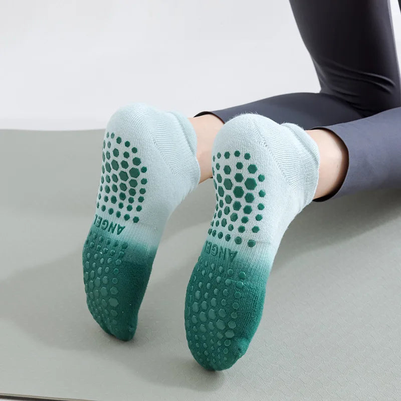 Anti-slip Yoga Socks Grey Women Fitness Cotton Custom Label Casual Crew Knitted Cheap Wholesale