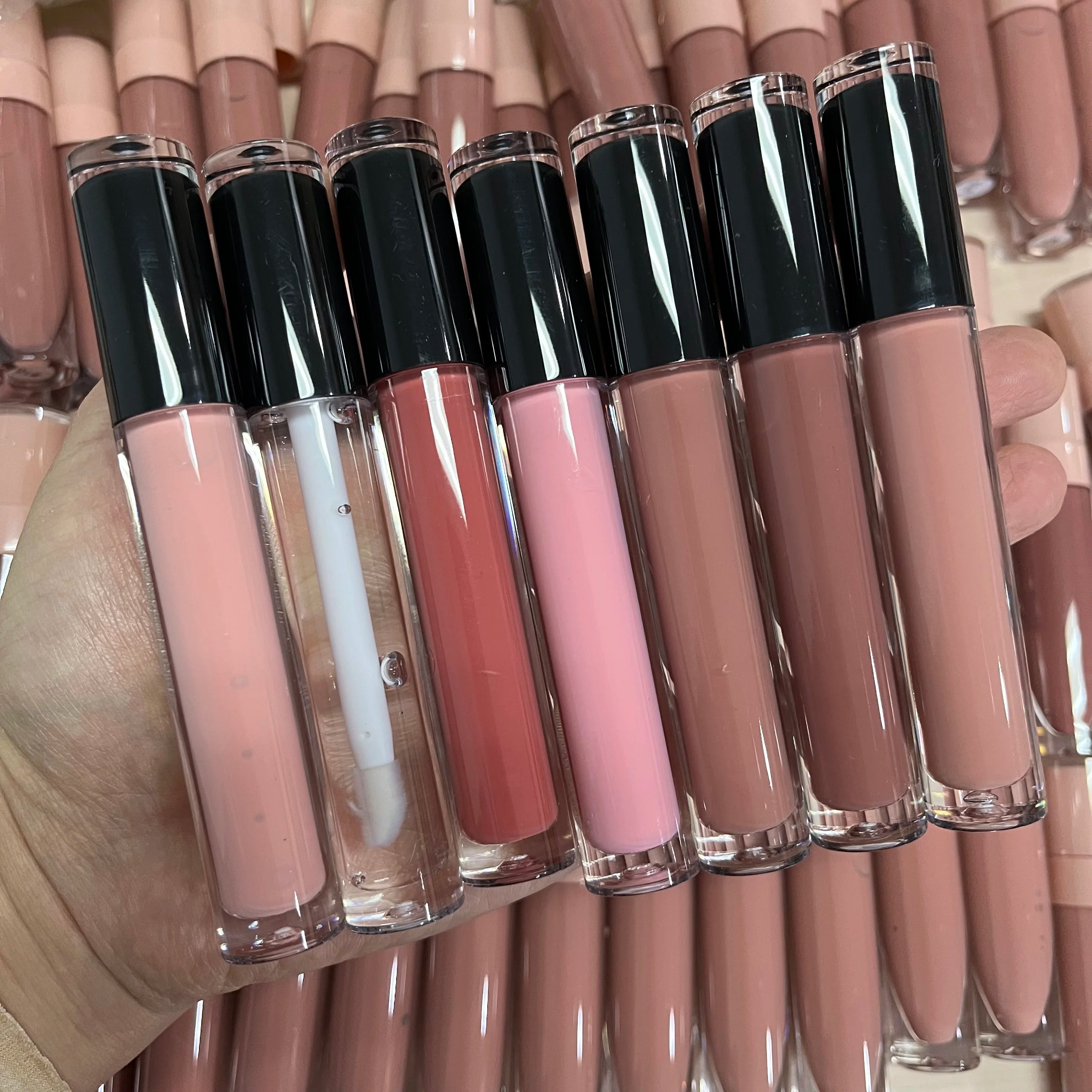 Wholesale Vendors Matte Liquid Lipstick Organic Vegan 40 Color Nude Moisture Lipglos