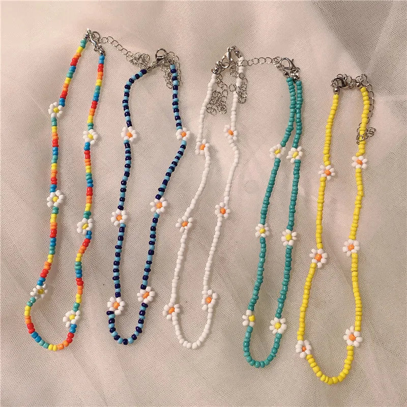 Customized Women Short Necklaces Fashion Bohemian Handmade Colourful Seed Bead Flower Choker Necklace for Girls Lady