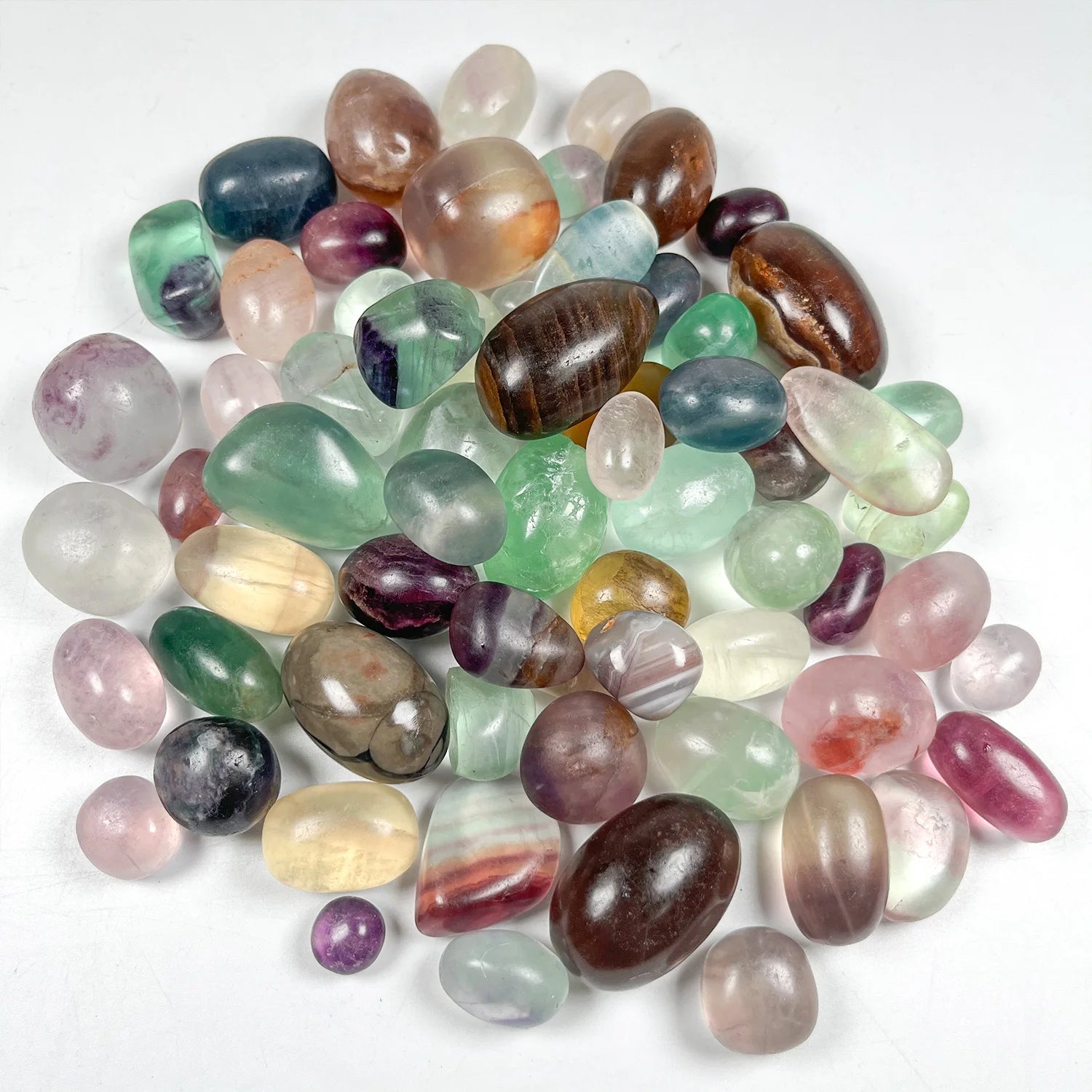 Wholesale Healing Stones Crystal Fluorite Beautiful Polished Fluorite Palm Stone Tumble Stone for Decoration