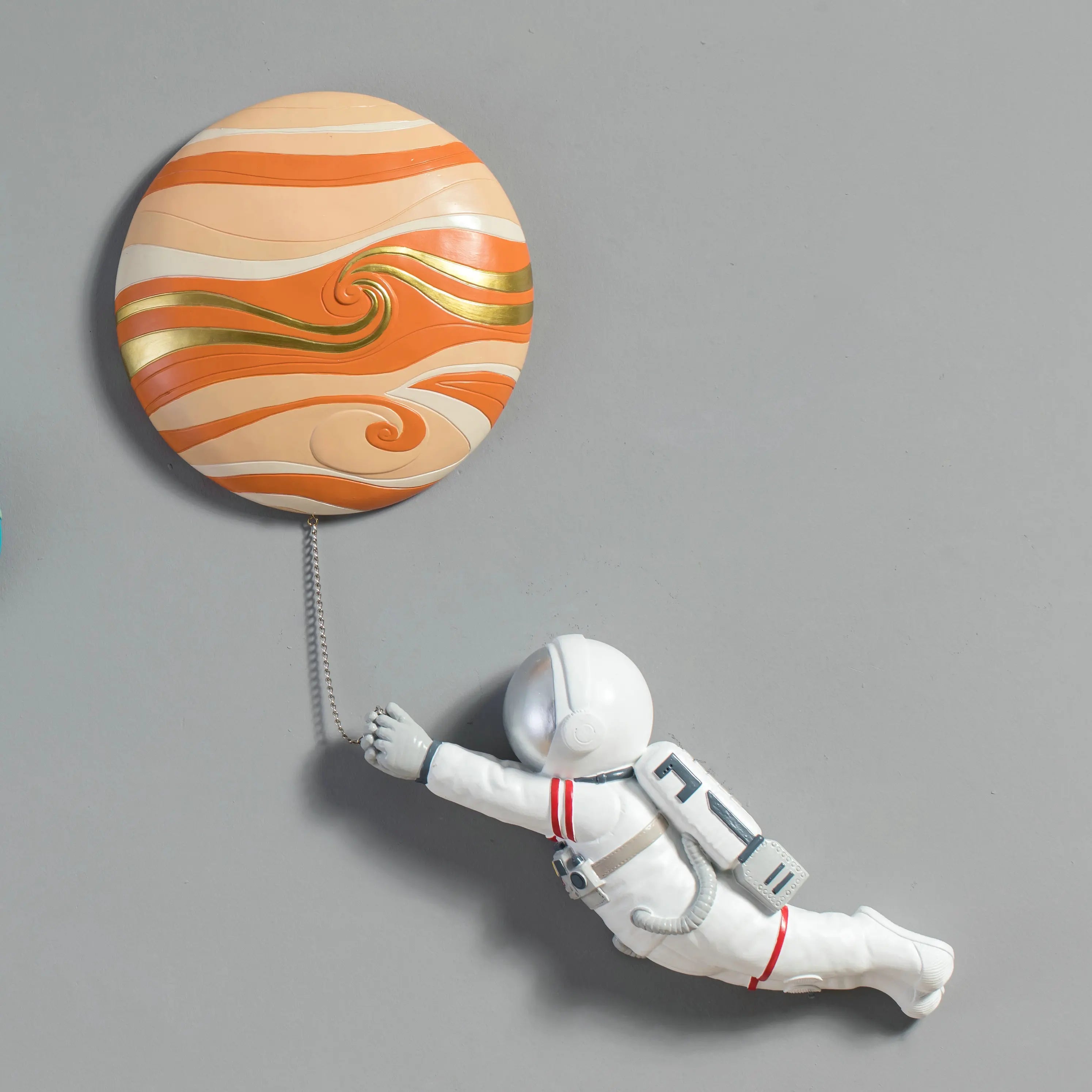 Space Lovers Room Decor Gift Flying Astronaut Sculpture Decorative Wall Hanging Art and Craft
