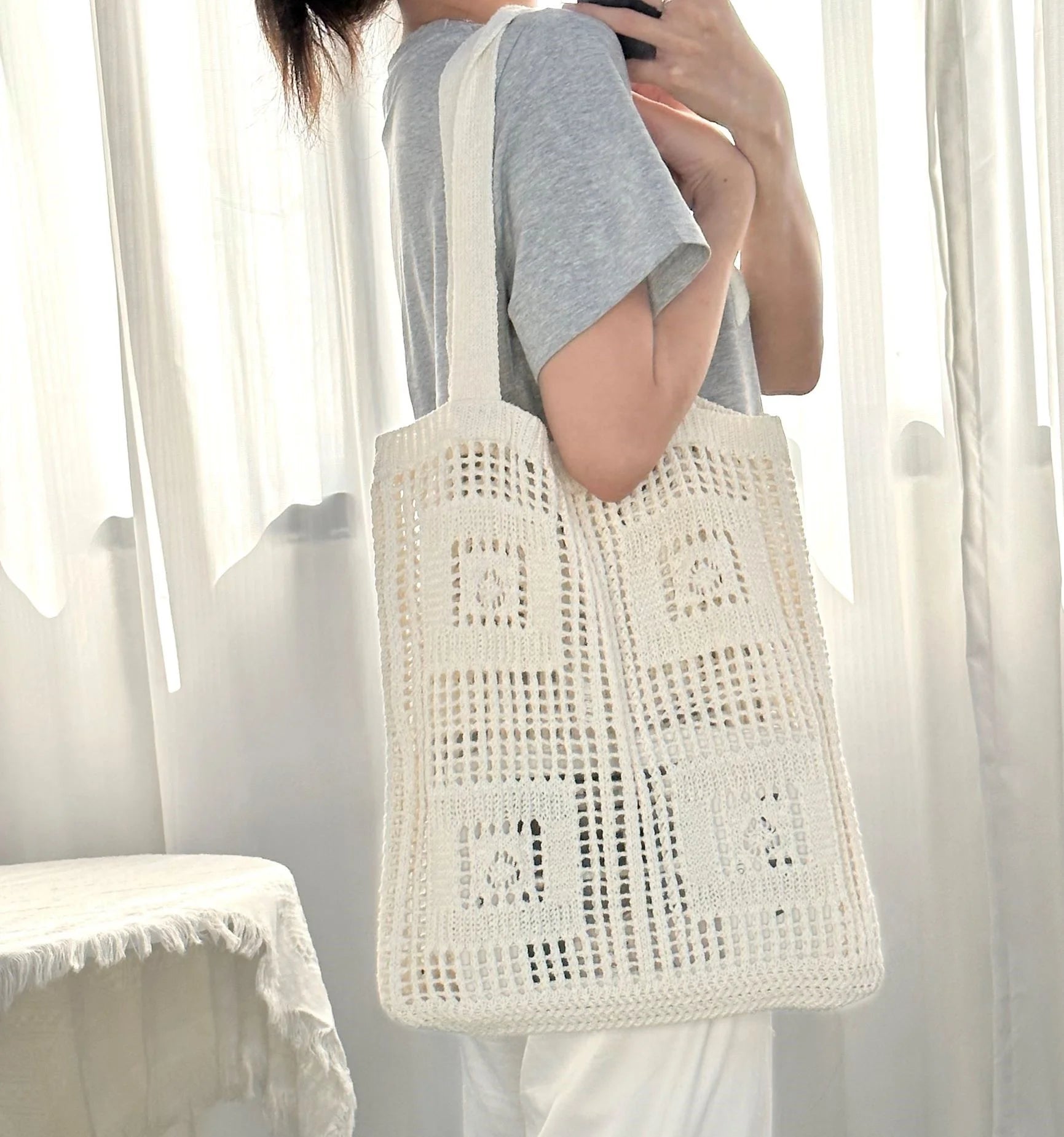 Summer Boho Solid Color Knitted Crochet Beach Tote Shopping Bags for Women Open Closure Beach Bags with Mesh Hollow Design