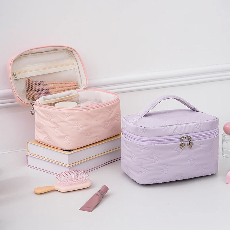 Large Capacity Polyester Travel Portable Lightweight Bag with Multifunctional Fashion Style Zipper Closure Letter Soft Handle