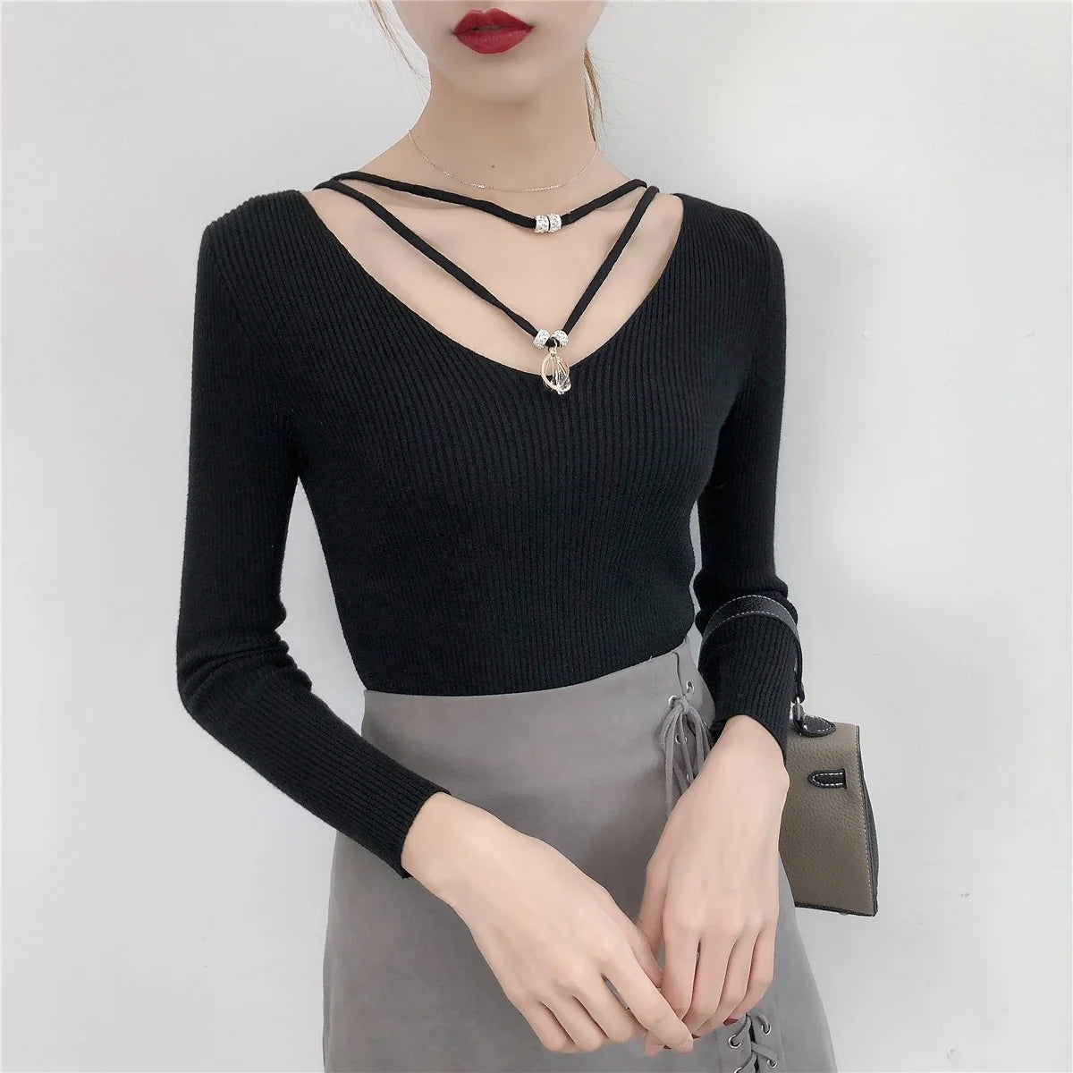 New Design Fashion O Neck Slim Pullover Long Sleeve Knit Top Solid Custom Knitwear Sweater Beads Pendants Korean Version Autumn