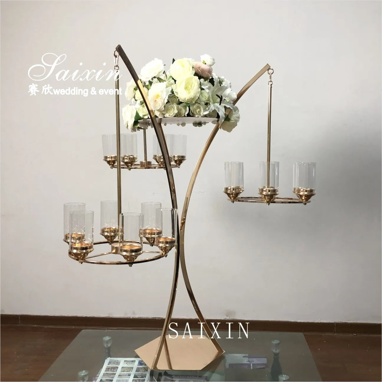 Saixin Gold Metal Wedding Centerpiece New Hanging Candelabras and Flower Stand for Party Wall Decorations