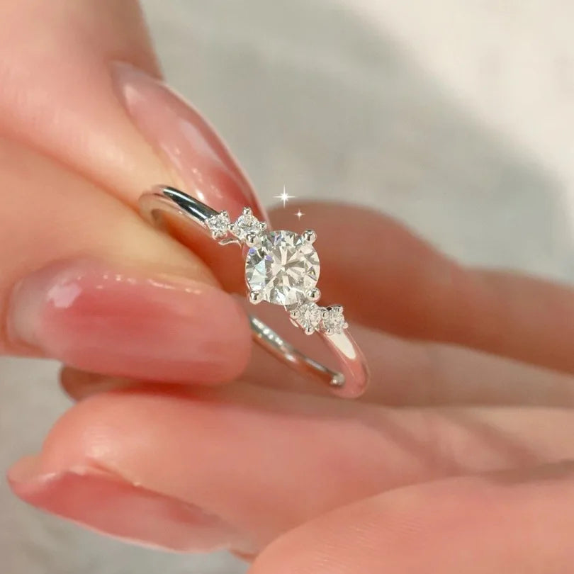 Factory Wholesale 925 Sterling Silver Boutique Ring 0.5ct Moissanite Exquisite Ring Valentine's Day Gift Wedding Ring