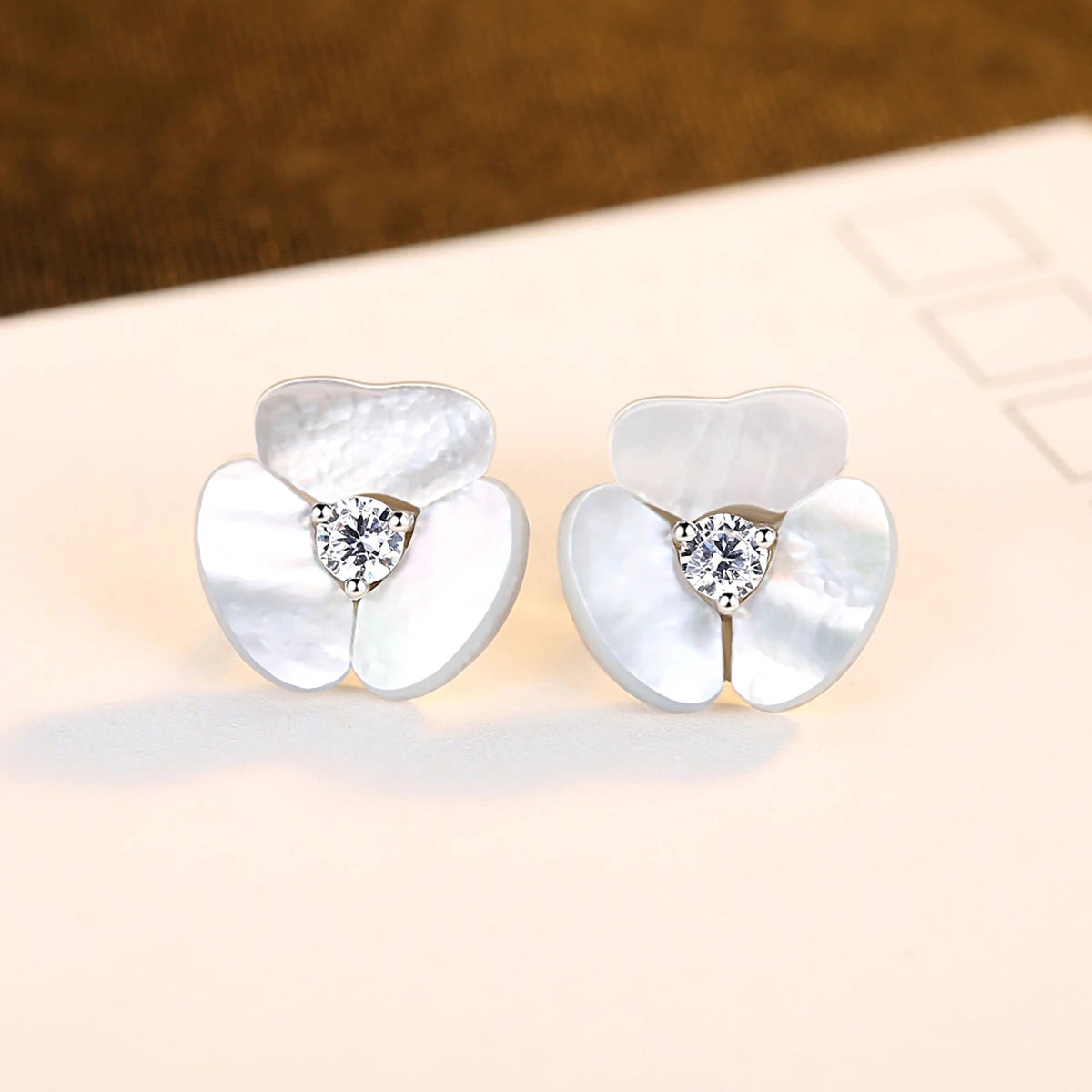 CZCITY Clover Stud Earrings Zirconia 925 Sterling Silver Earrings Seashell Stud Earrings for Women Bridal Jewelry Gifts