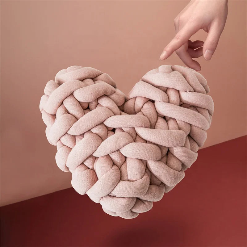Ht Hot Selling Heart Knitted Throw Pillows Memorial Day Romantic Love Pillows Festival Gift for Lover and Friend