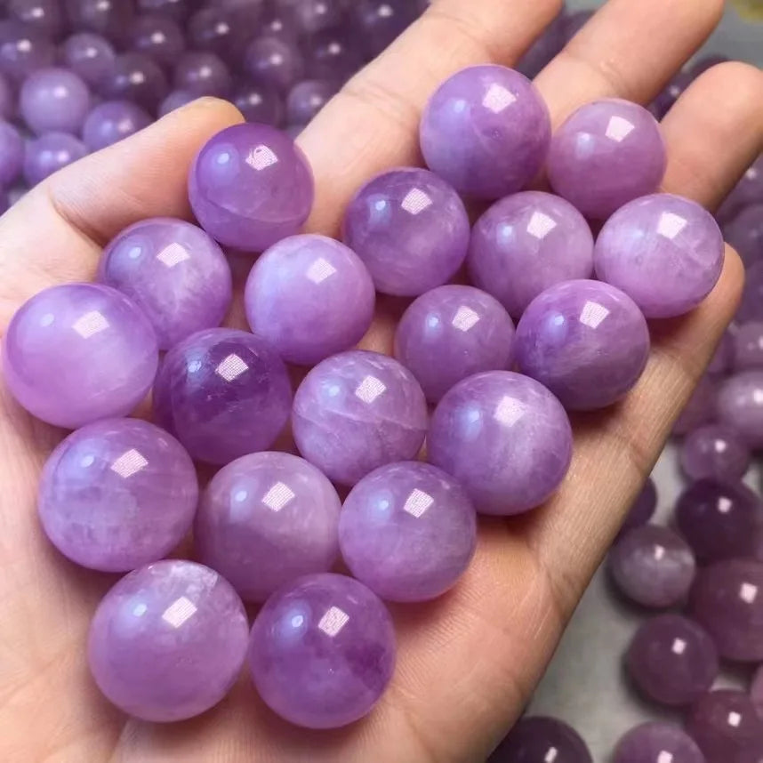 Factory Natural Quartz Crystal Ball Gemstone Crafts Mini Kunzite Small Crystal Sphere for Decoration