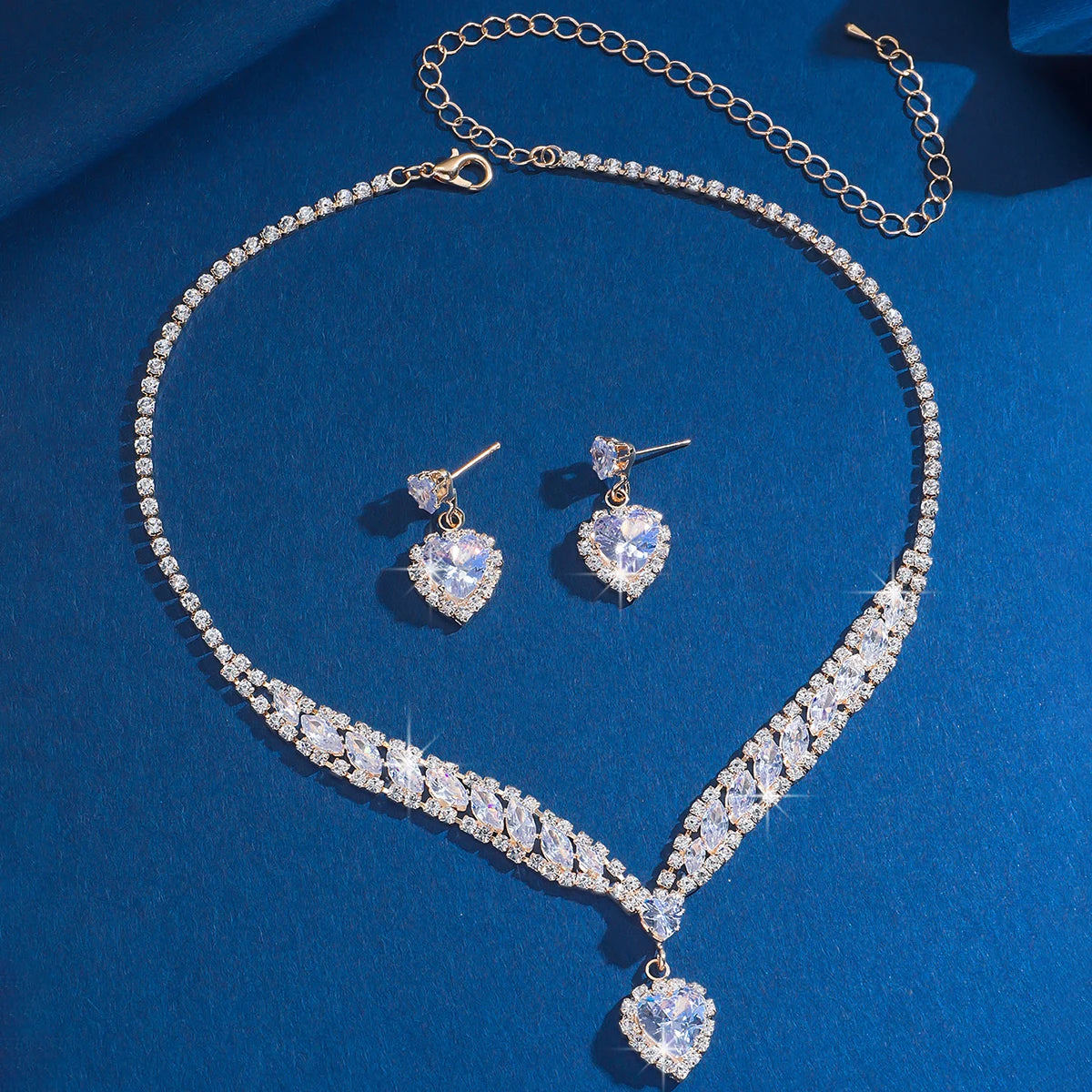 Super Sparkling Love Zircon Earrings Necklace Set with Temperament Clavicle Chain