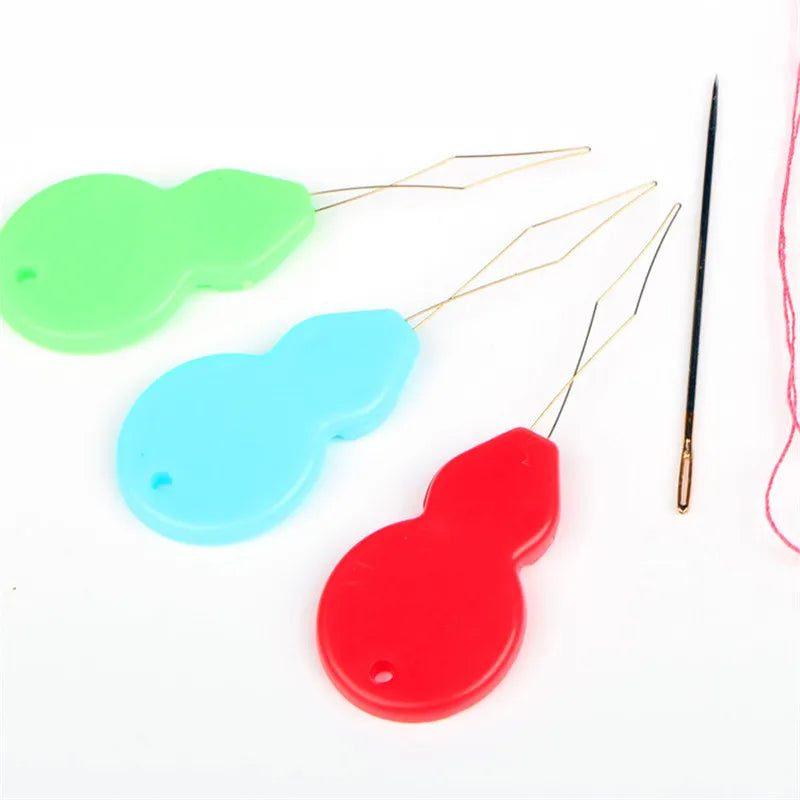Multicolor Plastic Cross Stitch Needle Threader Simple Style DIY Craft Accessories for Sewing Machine