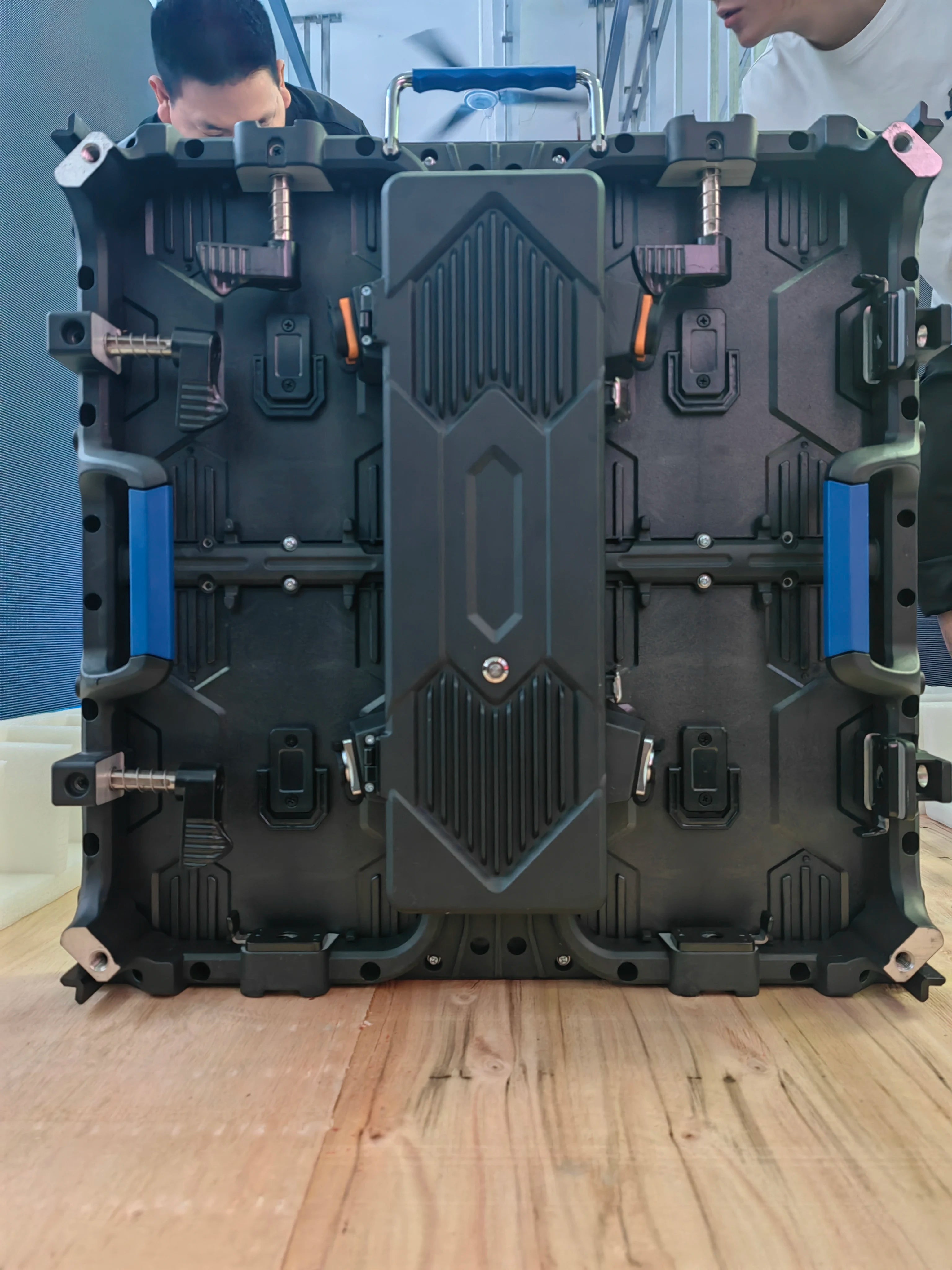 Shenzhen King Visionled P3.91 3.91mm Led LED Video Wall ultra Thin Indoor Outdoor Church Stage Led Display Wall Led Screen Price