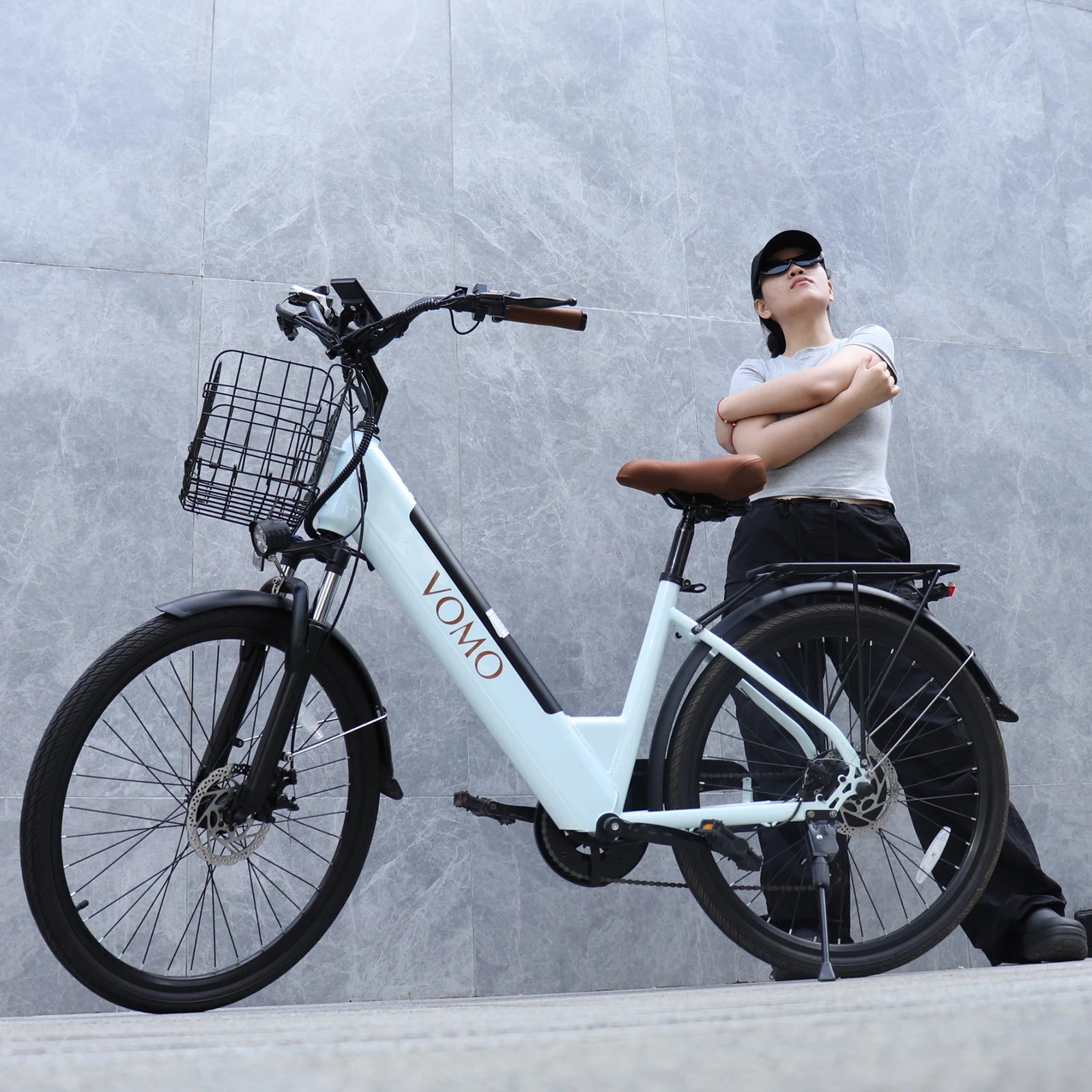 VOMO CS20 Steel Frame 7-Speed Digital Display High-Speed Pedal-Assist Electric City Bike for Women with 250W Motor Long Range
