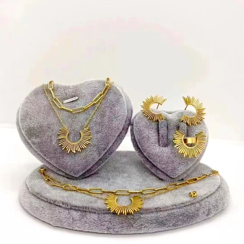 Exaggerated Gold Stainless Steel Double Layer Sunflower Necklace for Women Ensemble De Bijoux En Acier Inoxydable En Gros