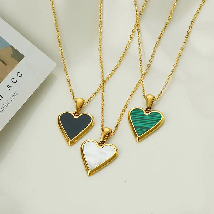 SC High Quality 18K Gold Plated Stainless Steel Necklace Wedding Luxury Vintage Inlaid Malachite Shell Heart Necklace for Women