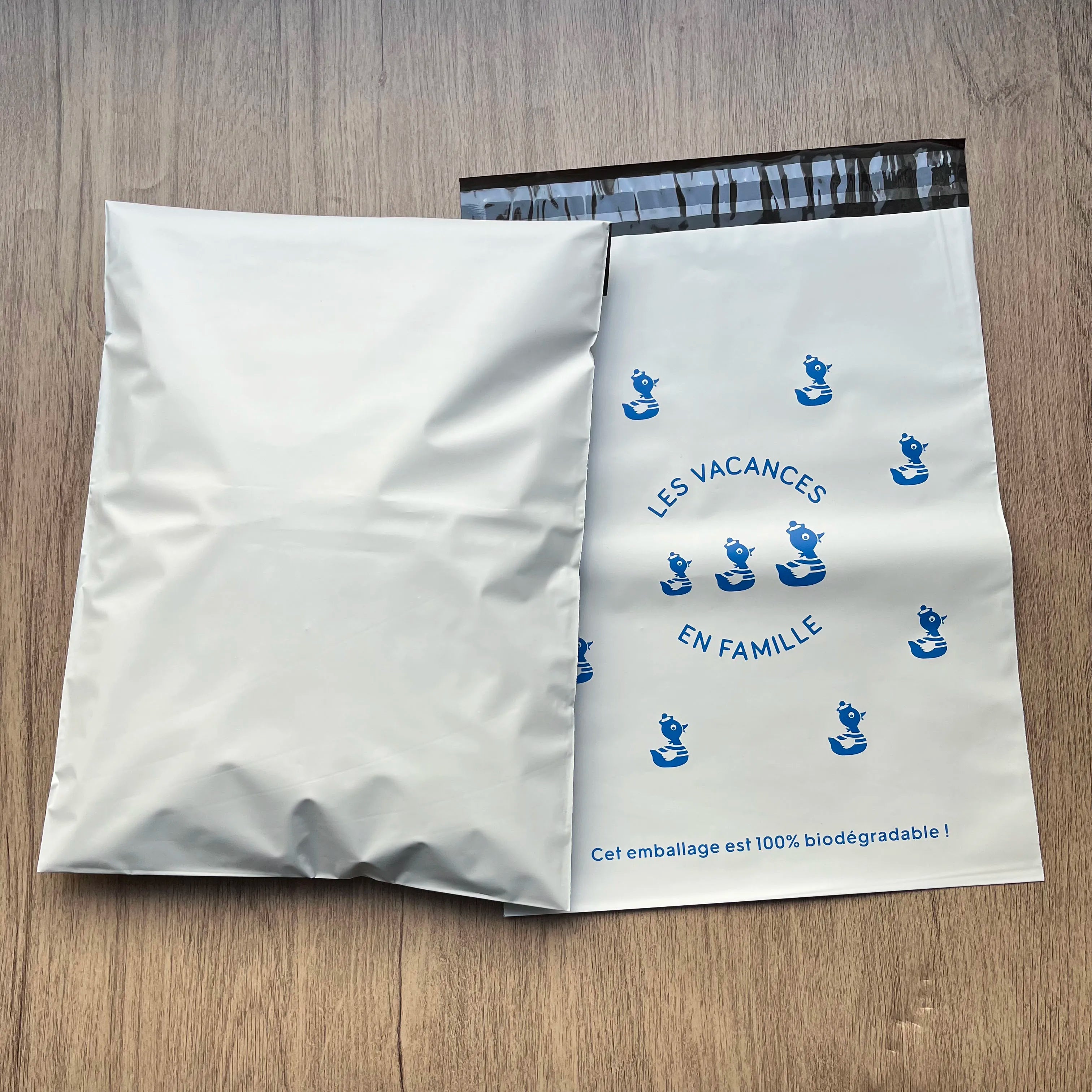 Biodegradable Custom Print White Poly Mailer Bag Personalized Logo Plastic Shipping Bags for Clothing Packaging