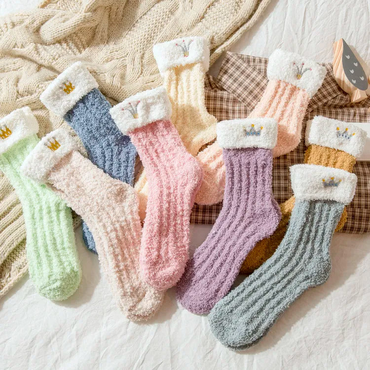 Factory Direct Micro Fleece Crown Embroidery Colorful Patterned Fuzzy Fluffy Winter Socks Soft Warm Lady Winter Socks