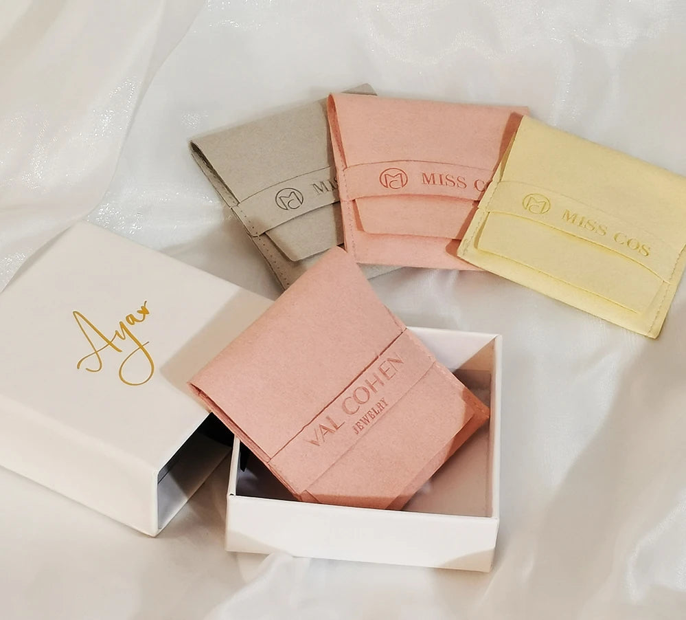 Custom Logo 8x8cm Brown Microfiber Jewelry Pouch Band Packaging Deboss Print Logo for Displaying Storing Small Jewelry