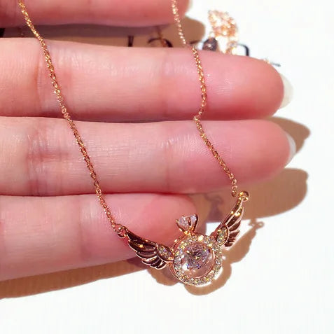 Fancy Exquisite Luxury Jewelry Glitter Crystal Wing Pendant Necklace Stainless Steel Gold Plated Rhinestone Angel Wing Necklace