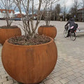 Modern Large Outdoor Durable Eco-Friendly Metal Bowl and Ball Planter for Home & Garden