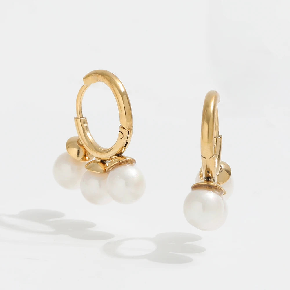 Trendy High Quality PVD 18K Gold Plated 3 Pearl Huggie Earrings Stainless Steel Earring Wholesale