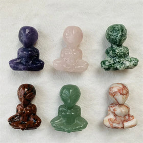 Wholesale Polished Gemstone Quartz Natural Rose Quartz Green Aventurine Crystal Carved Alien for Gift Fengshui