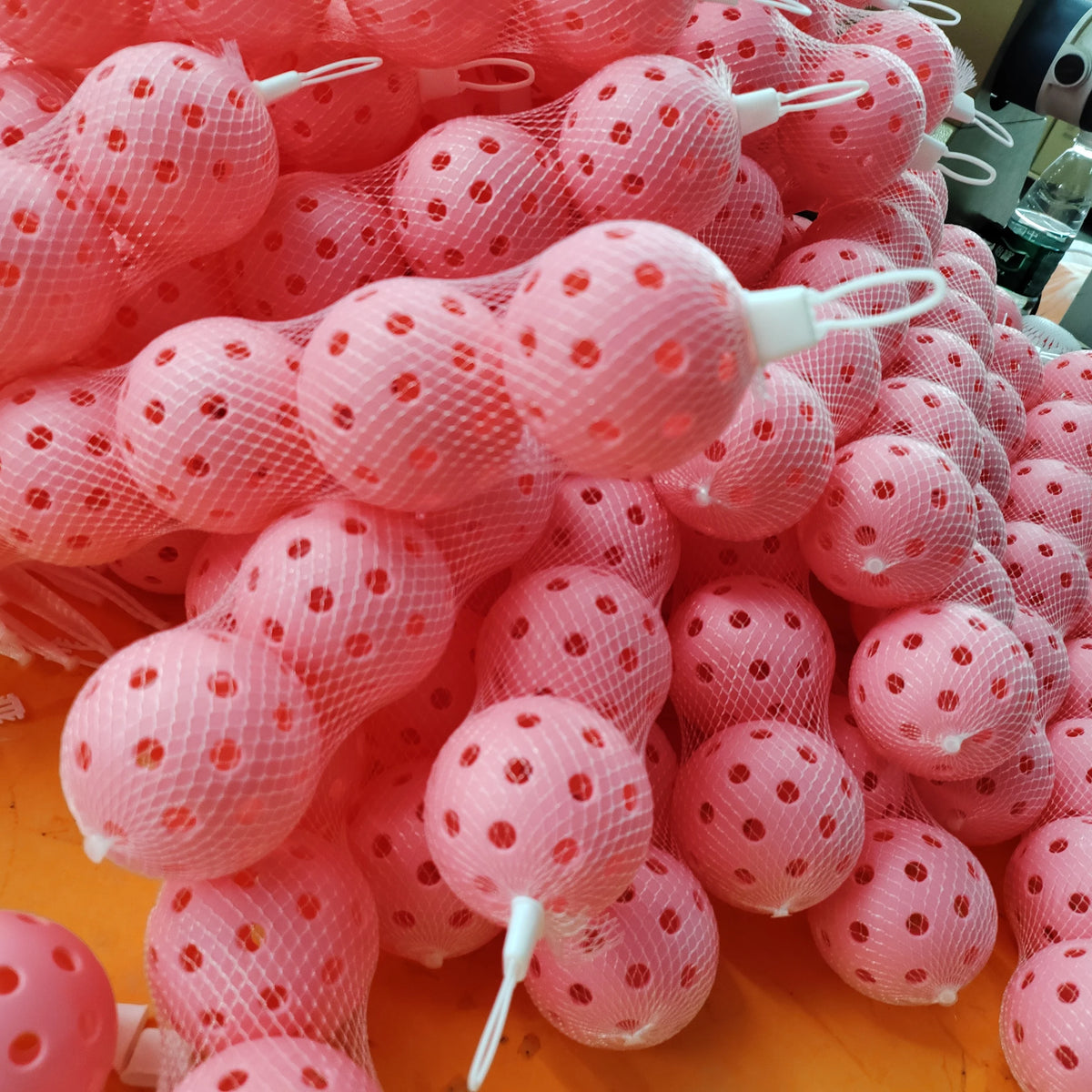 Wholesale Lightweight Airflow Hollow Golf Practice Balls Logo-Printed Holes Softball Pickleball Training Sports Entertainment