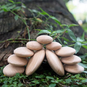 Unfinished Smooth Round Wood Pebbles Wood Painting Stone Block Toy for DIY Stone Painting