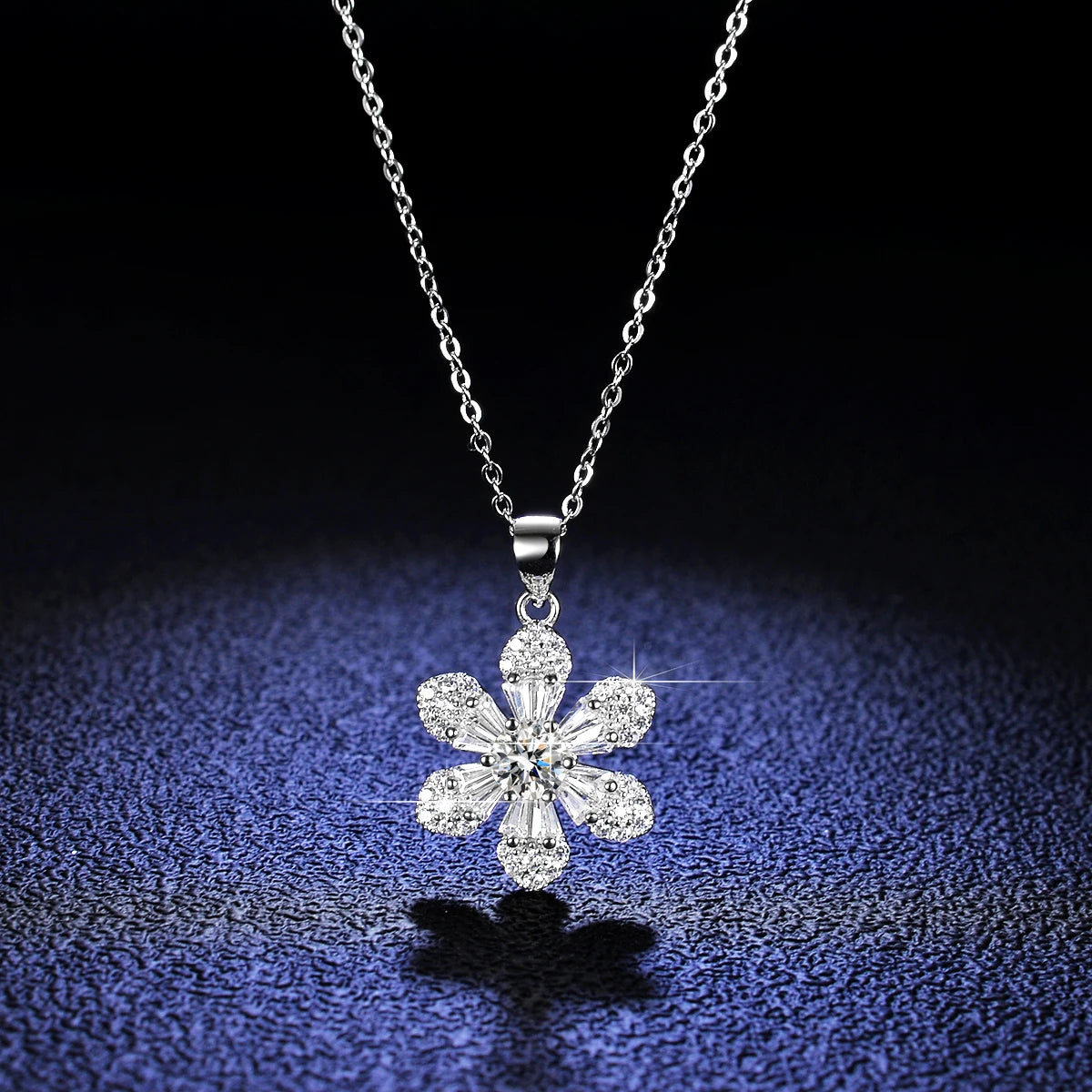 Fine Fashion Romantic Snowflakes 0.5 Carat Moissanite 925 Sterling Silver Necklace New Trendy Jewelry