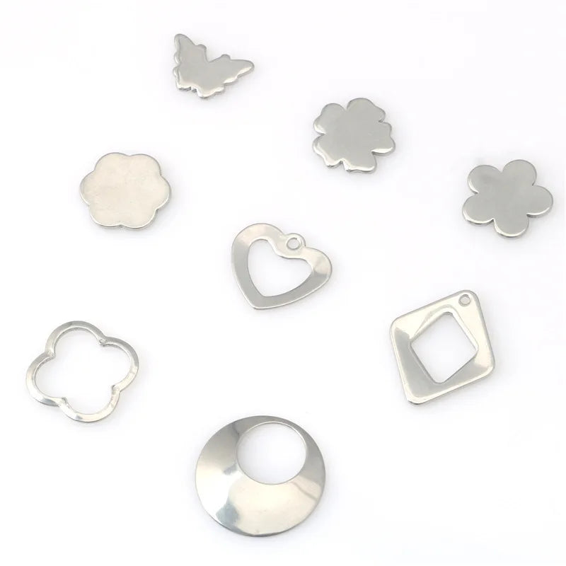 Love Four-leaf Clover Circle Pendant Necklace & Bracelet Stainless Steel DIY Ornament Accessories Jewelry Findings & Components