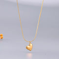 Water Resistant Gold Plated Irregular Heart Necklace Stainless Steel Twist Chain Smooth Mini Heart Pendant Necklace