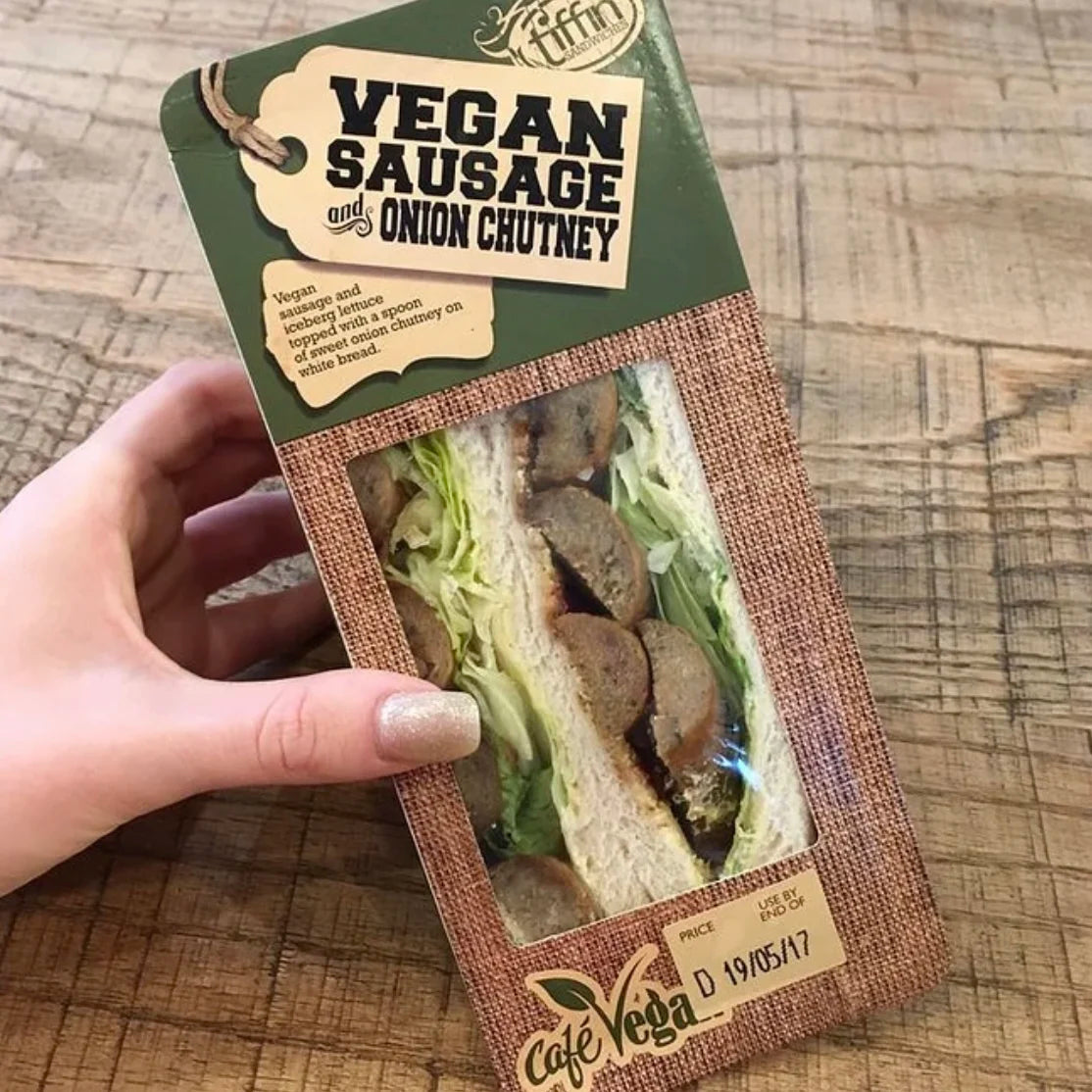 Triangle Cardboard Coated Sandwich Box for Packaging Bakery Take Out Triangle Sandwich Box with Window