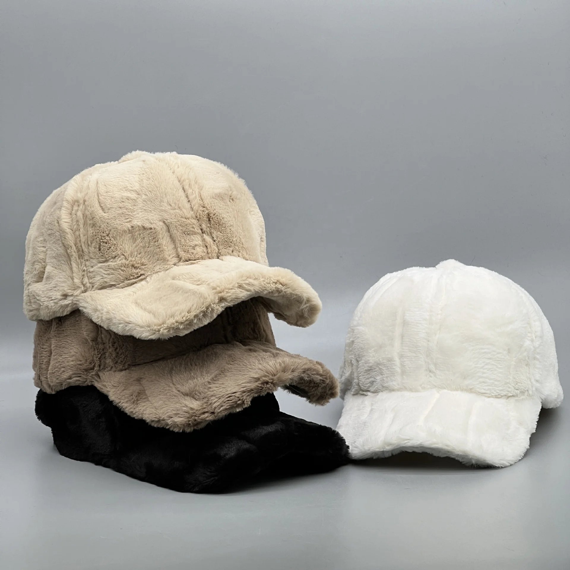 New Style Women's Furry Baseball Cap Autumn Winter Cold protection Plush Cap and Hat Cute Foreign Style Baseball Hats