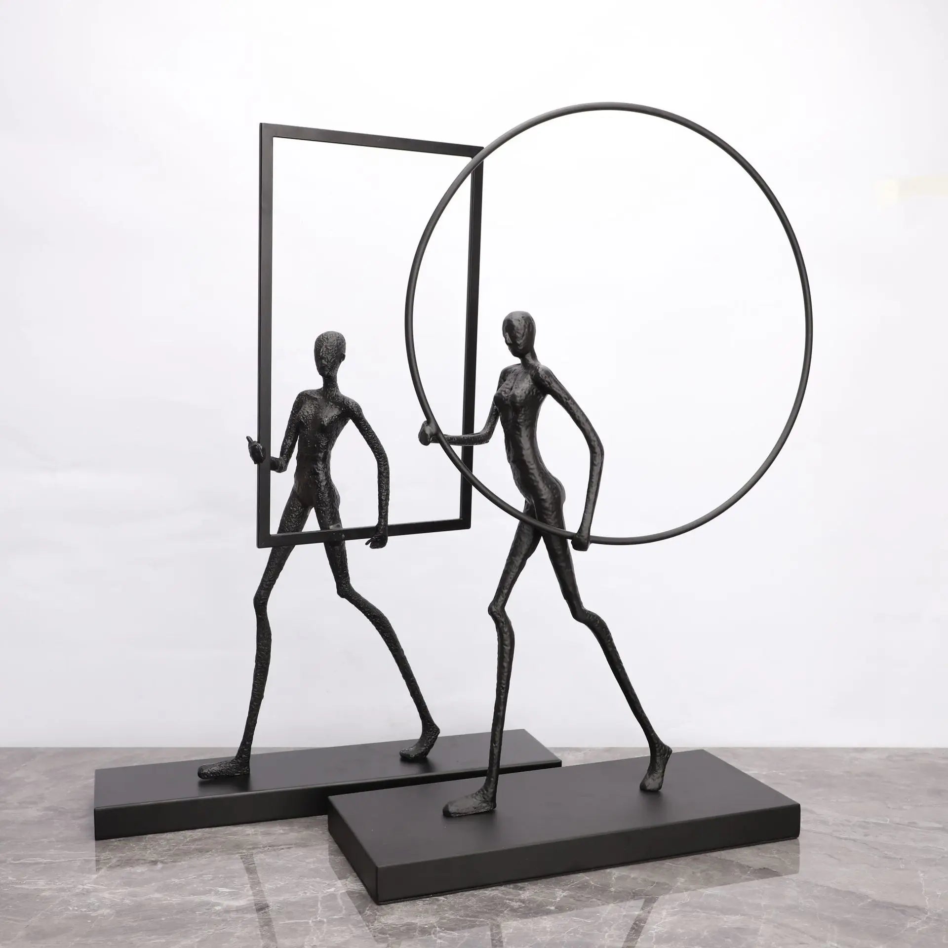 Retro Creative Carrying Frame Man Ornament Modern Simple Metal Character Ornament Home Decor Sculpture Ornament