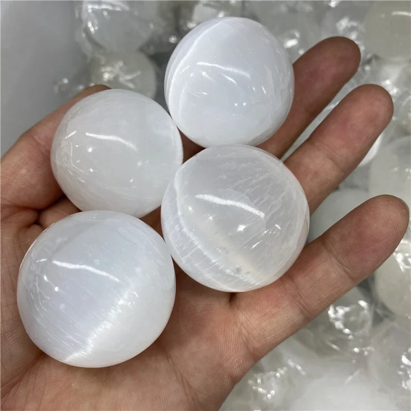 Wholesale Natural White Gypsum Stone Sphere Selenite Crystal Ball