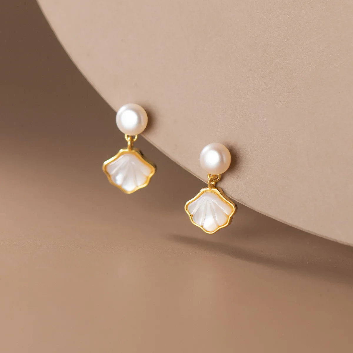 S925 Sterling Silver Shell Pearl Earring Simple Personality Stud Earrings Elegant Fine Jewelry Earrings Women