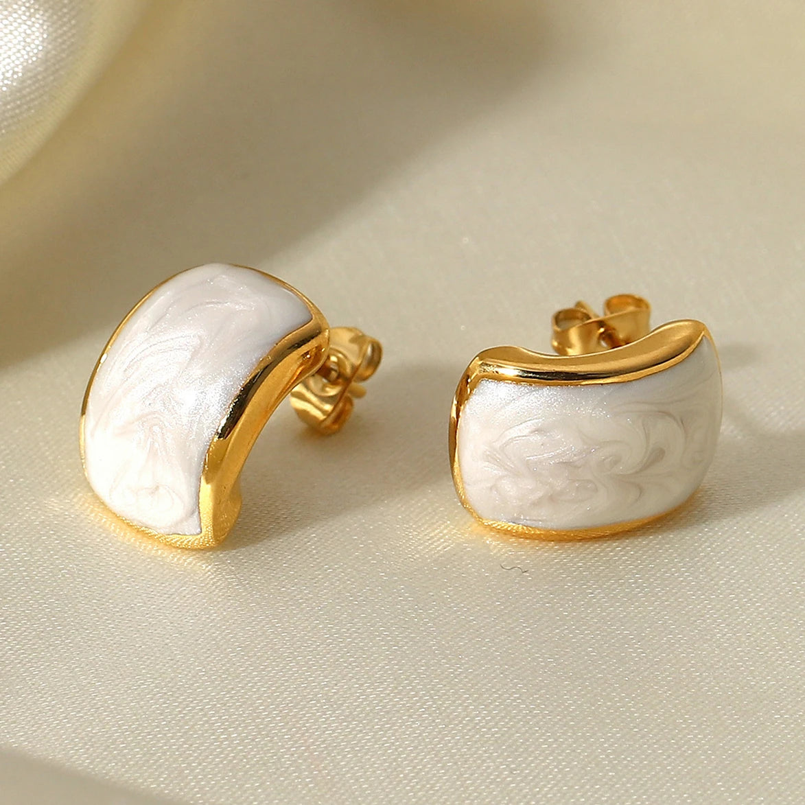 2022 New Arrival Geometric Earrings Stainless Steel Earrings White Drop Oil C-shaped Stud Earrings for Women Girls