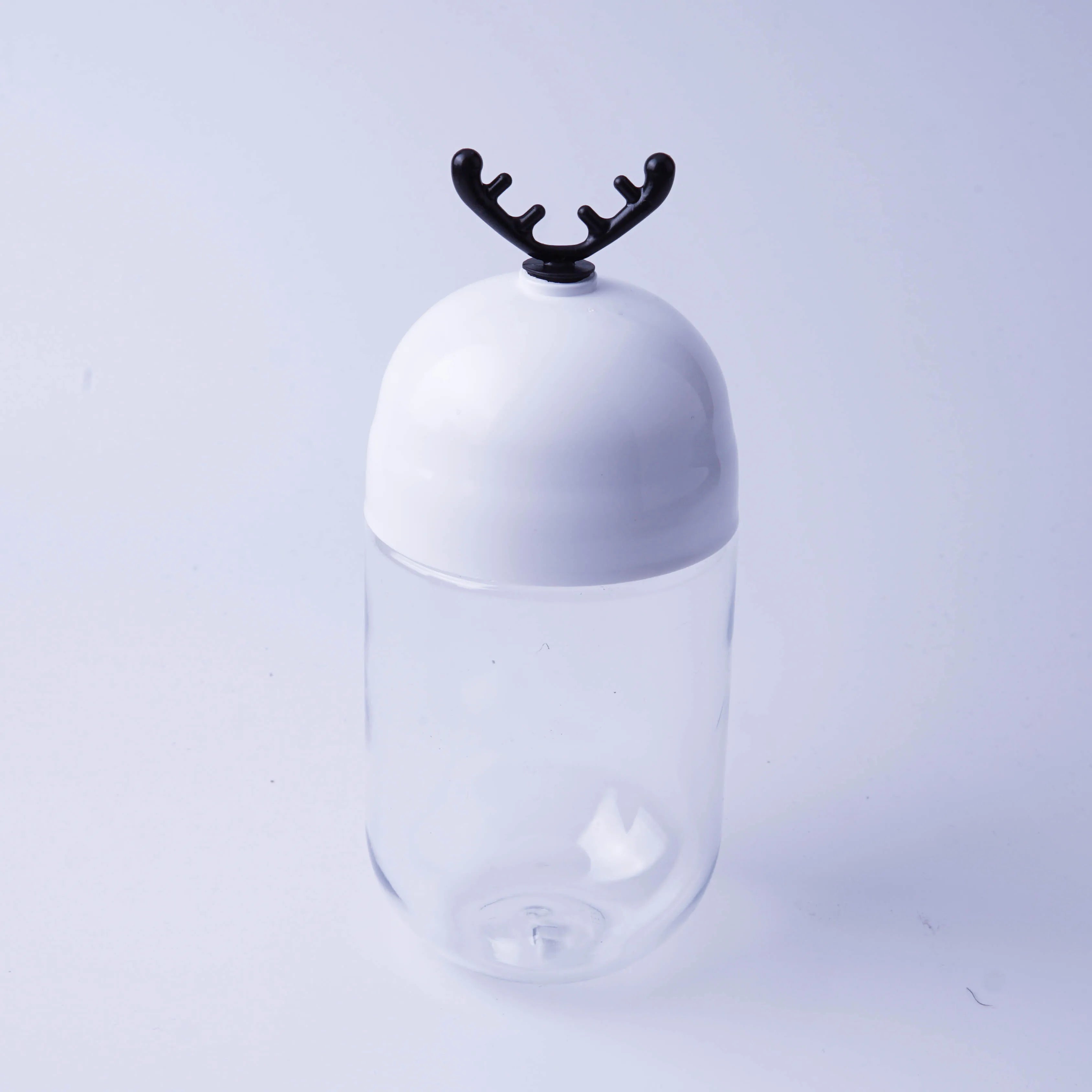Hot Sale Cute Antler 350ml/500ml PET Transparent Milk Tea Bottle Plastic Beverage/Juice/Coffee Container White Screw Cap Seal
