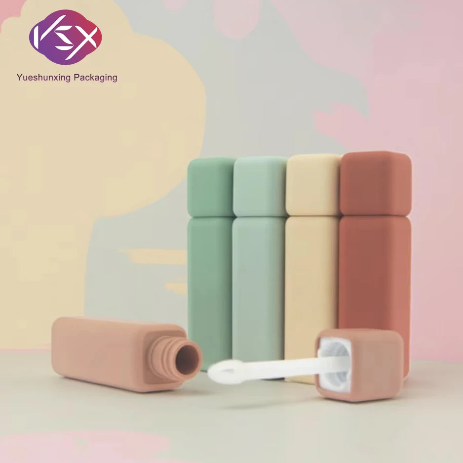 Yueshunxing 5ml Square Lip Gloss Tube Custom logo Cute Lip Gloss Packaging Matte Lipgloss Containers Lip Gloss Wand Tubes