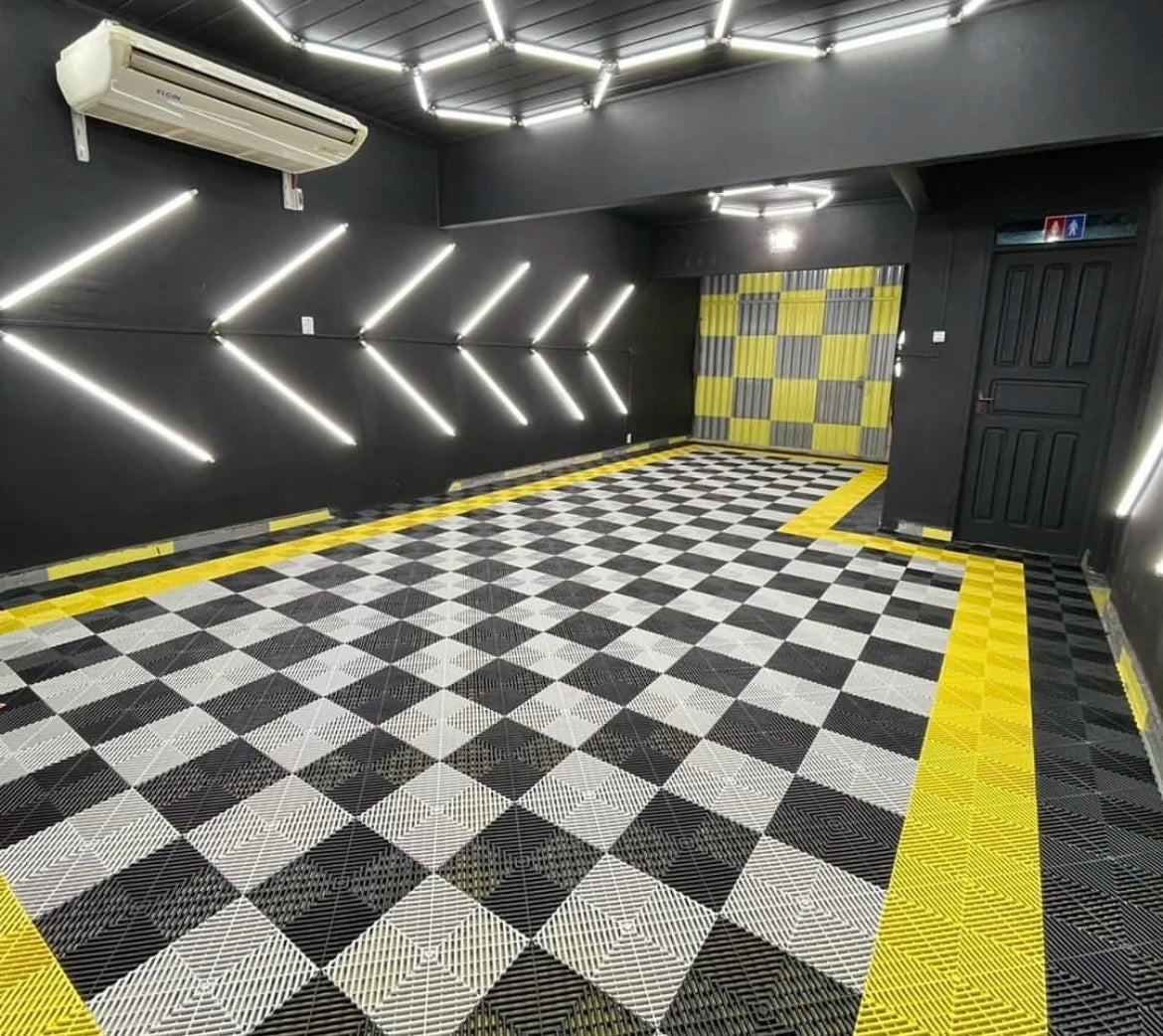 Durable PP Interlocking Garage Floor Tiles with Click Lock System for Indoor Use Villa & Car Repair Workshop