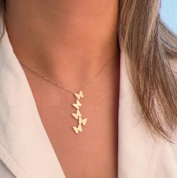 Simple butterfly Female Retro Fashion Five Alloy Pendant Necklace Designer  Luxury Jewelry Wholesale